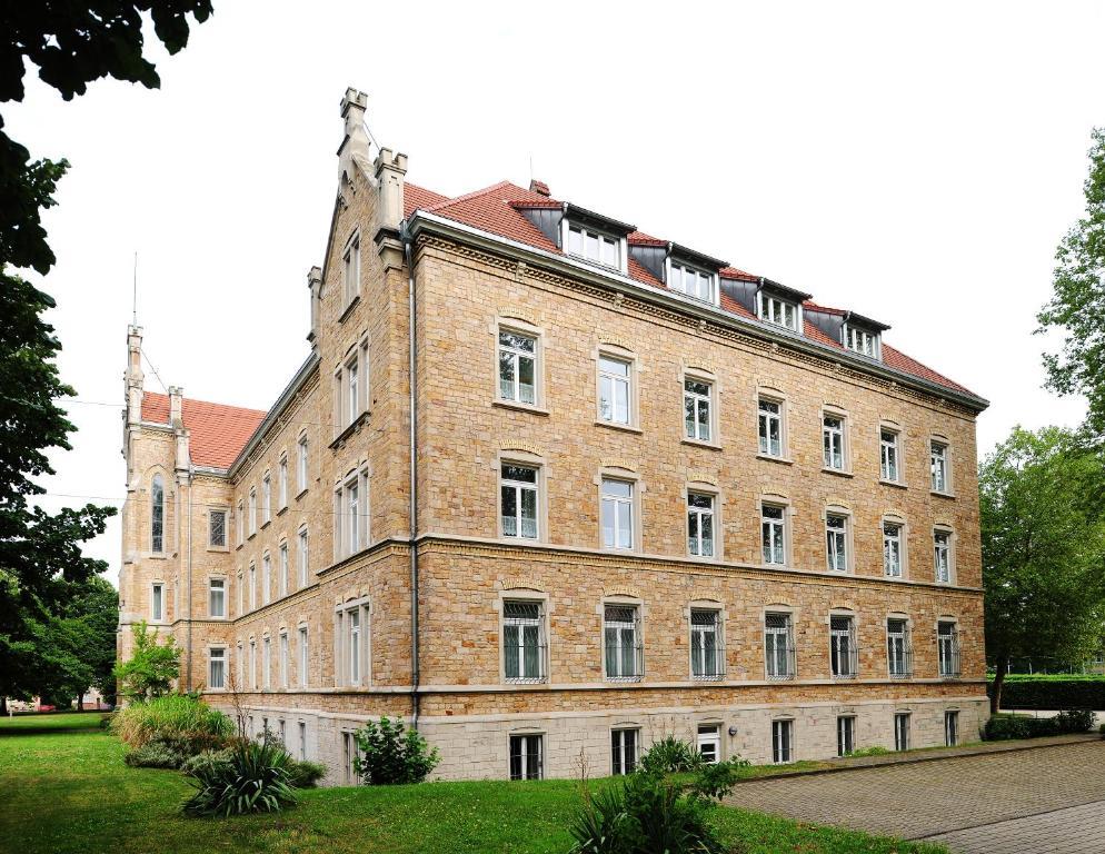 Готель Bildungshaus St. Bernhard - Wohnen Und Tagen Раштатт Екстер'єр фото